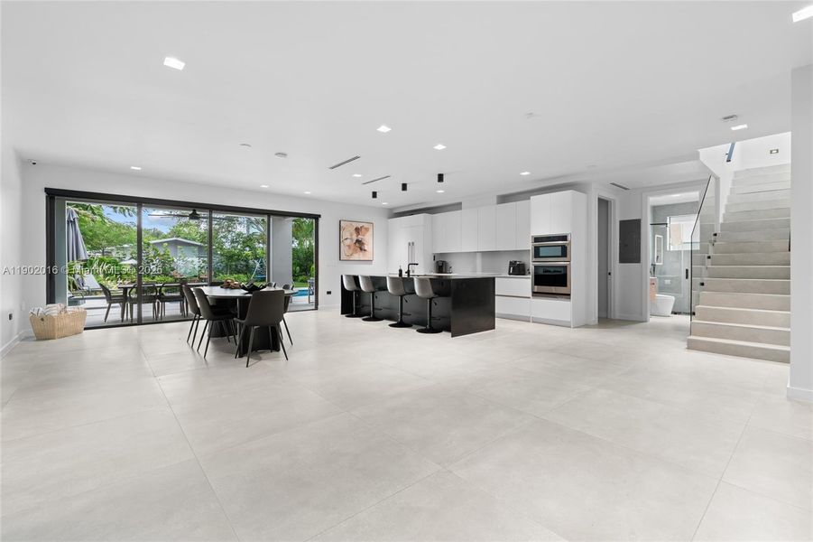 Furnished interior view inside a new home in , Miami (Image 27). Furnished interior view inside a new home in , Miami (Image 27).