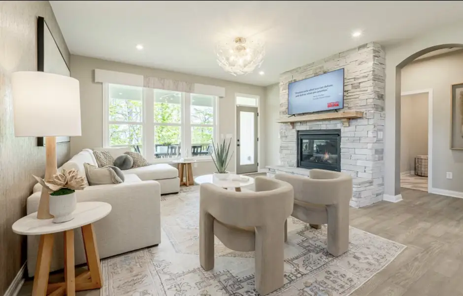 Representative furnished interior of a home built from the Wilmington by Fischer Homes in Savannah Lakes, Hiram (Image 11).