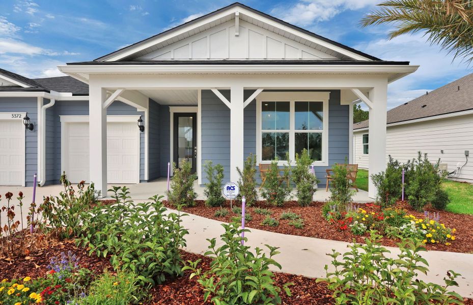 Representative exterior details of a home built from the Easley by Pulte Homes in Hyland Trail, Green Cove Springs (Image 3).