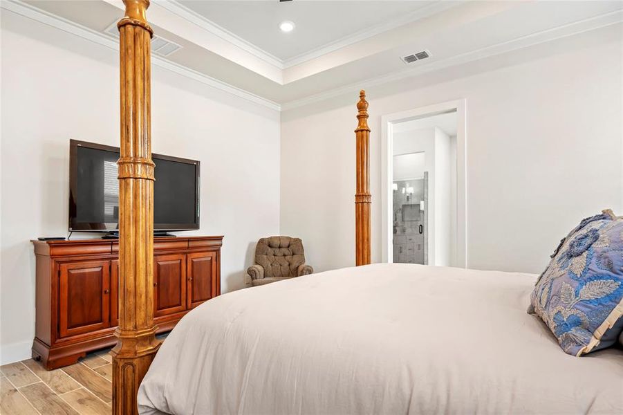 Furnished interior view inside a new home in Lincoln Pointe, Van Alstyne (Image 18).
