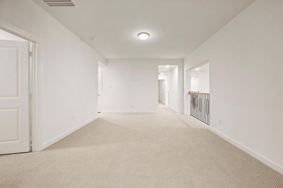 Spacious, unfurnished interior of a new home in Wildflower Ranch, Fort Worth (Image 22).
