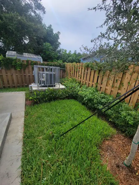 Exterior details and patio area of a home in , Fort Lauderdale (Image 2). Exterior details and patio area of a home in , Fort Lauderdale (Image 2).