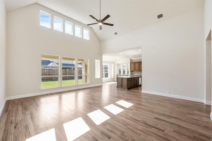 Spacious, unfurnished interior of a new home in Somerset Classic 70s & 80s, Mansfield (Image 22). Spacious, unfurnished interior of a new home in Somerset Classic 70s & 80s, Mansfield (Image 22).
