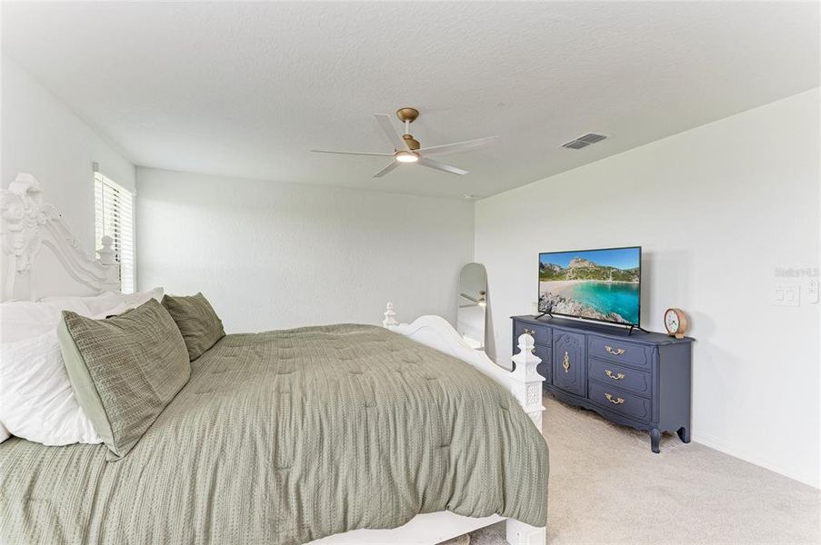 Furnished interior view inside a new home in , Sarasota (Image 42).