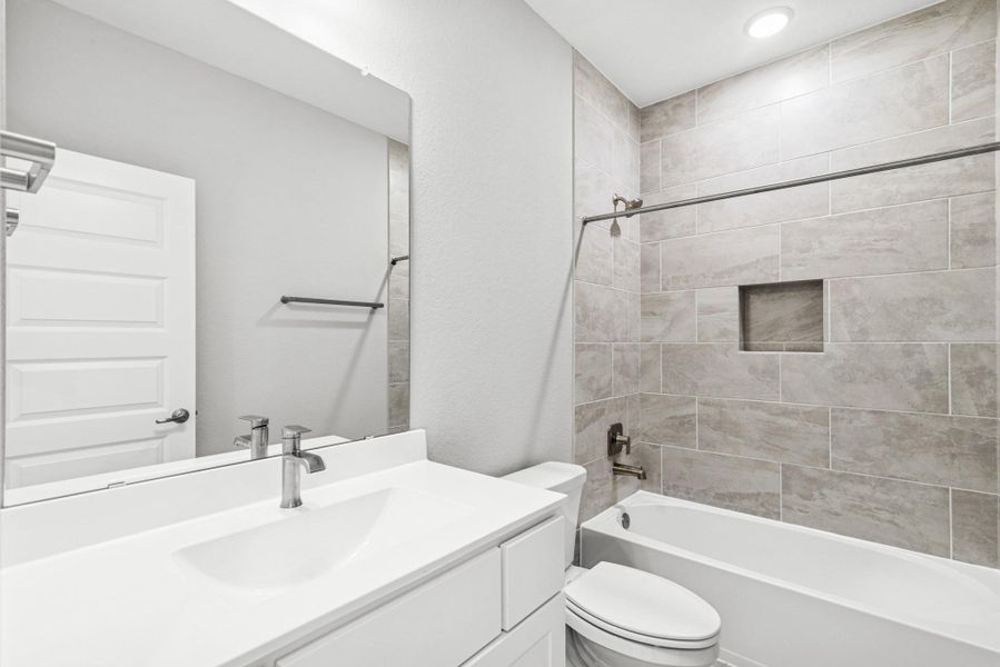 Furnished interior view inside a new home in ARTAVIA 50' Homesites, Conroe (Image 5).