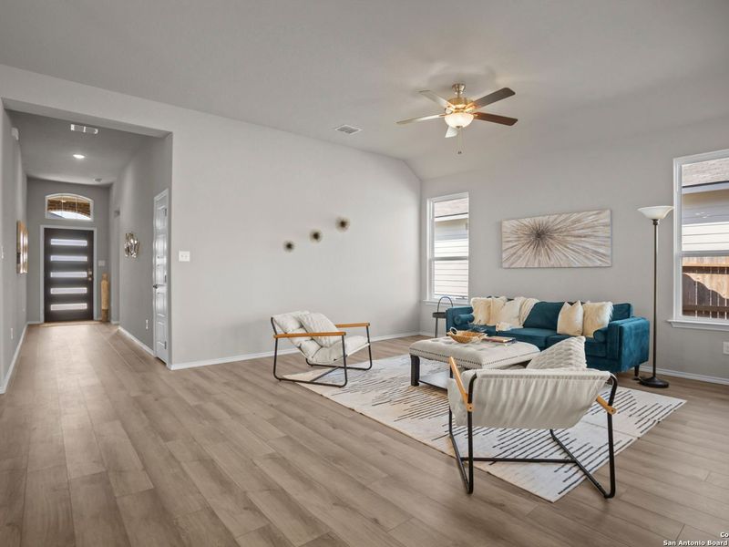 Furnished interior view inside a new home in Hannah Heights, Seguin (Image 9).