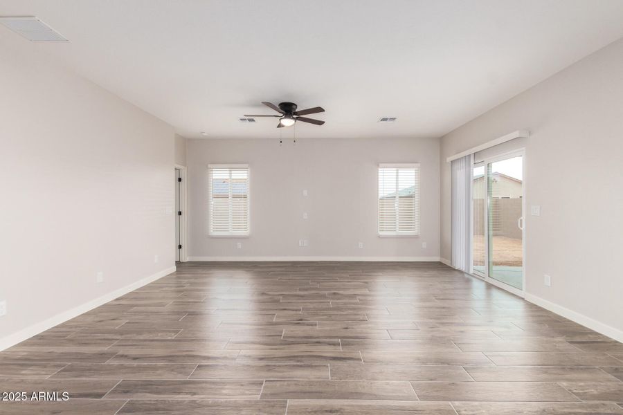 10 - Reventon 10 - Reventon