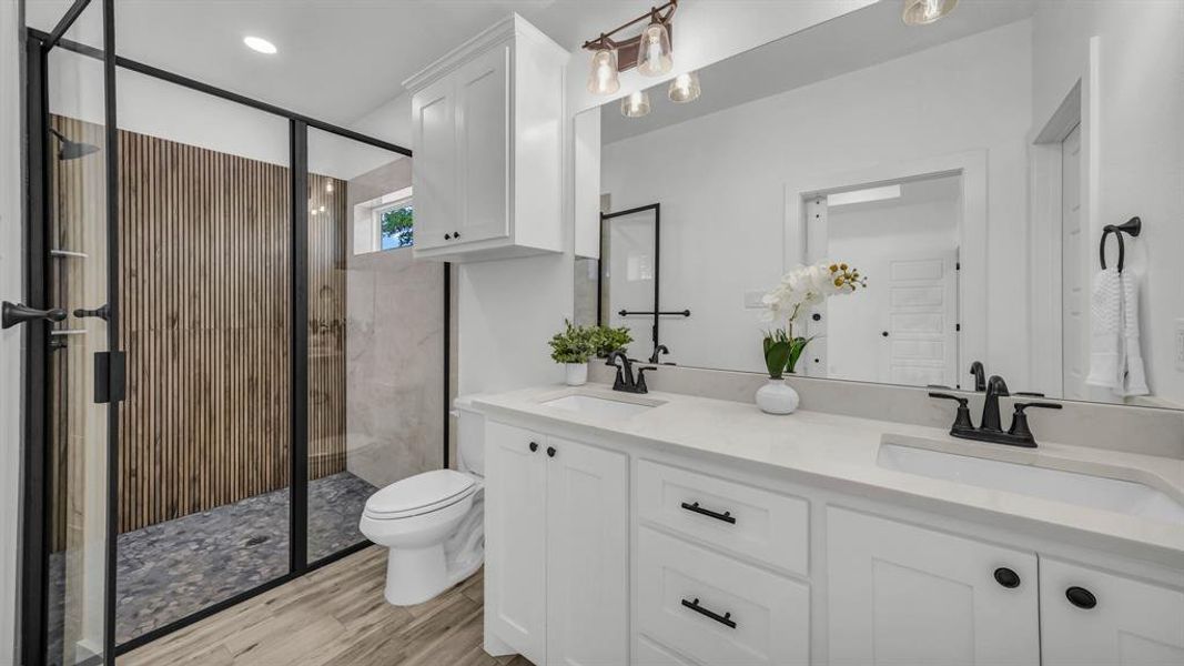 Furnished interior view inside a new home in , Weatherford (Image 18).
