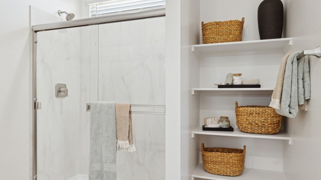 Image 43 of a home in Apache Farms.