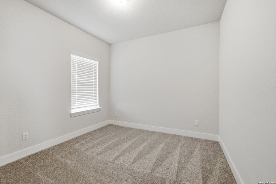 Spacious, unfurnished interior of a new home in Mesa Vista, Von Ormy (Image 27).