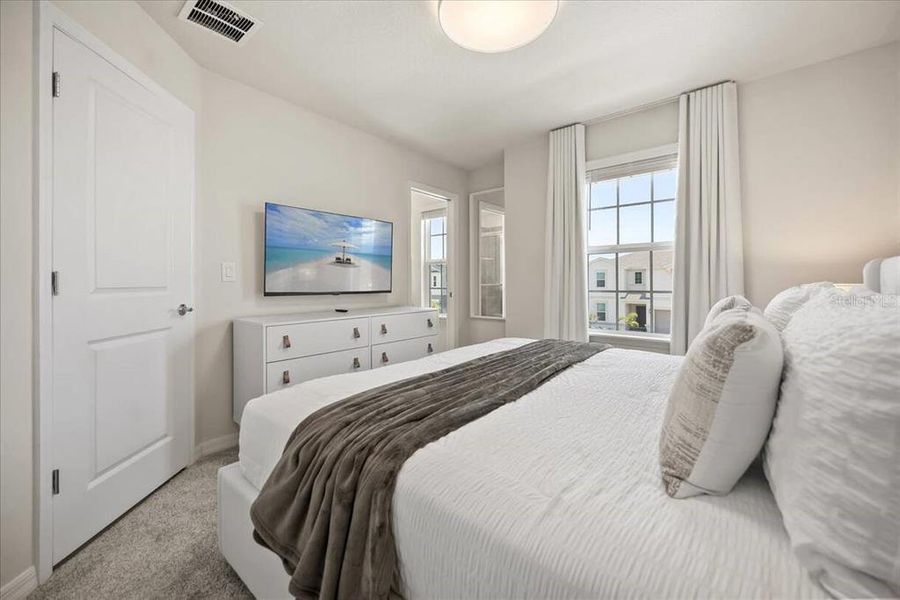 Furnished interior view inside a new home in , Clermont (Image 29).