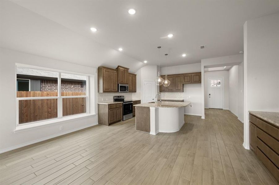 1133 Avery- Dining-1