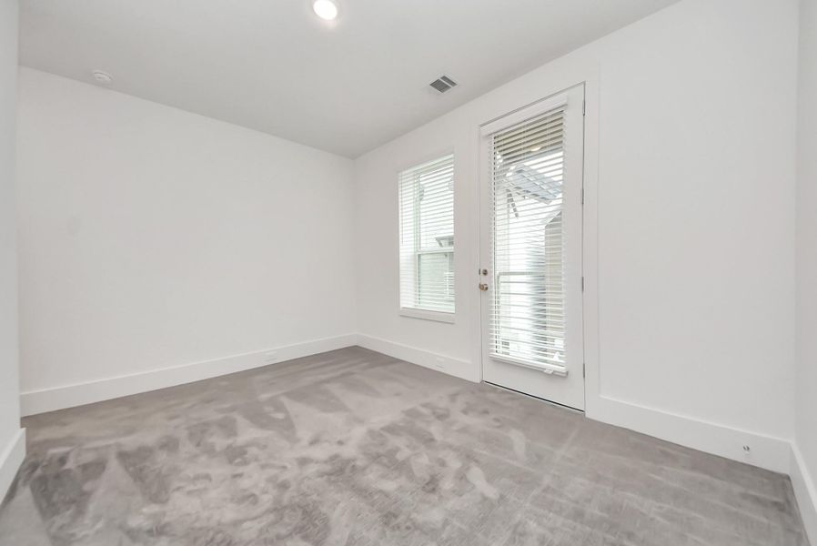 Spacious, unfurnished interior of a new home in Carver Landing, Houston (Image 42).