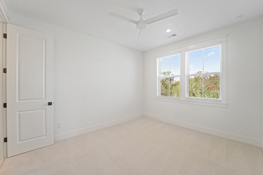 Spacious, unfurnished interior of a new home in , Charleston (Image 21).