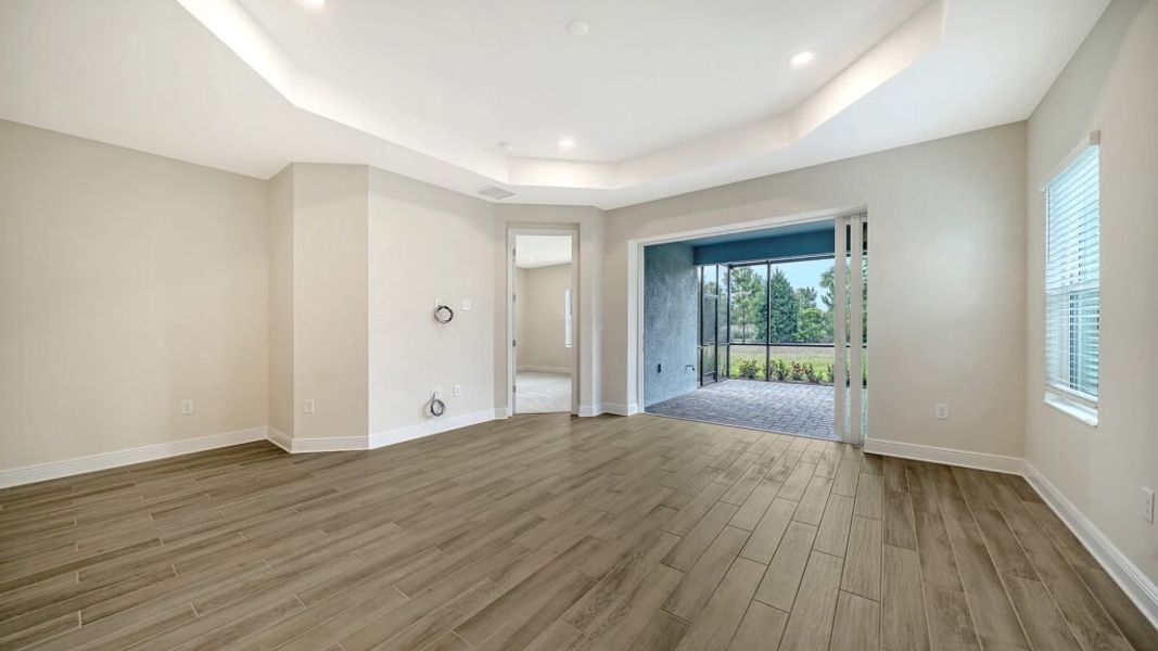 Spacious, unfurnished interior of a new home in Palm Grove, Lakewood Ranch (Image 18).