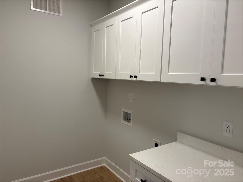 Image 19 of a home in . Image 19 of a home in .