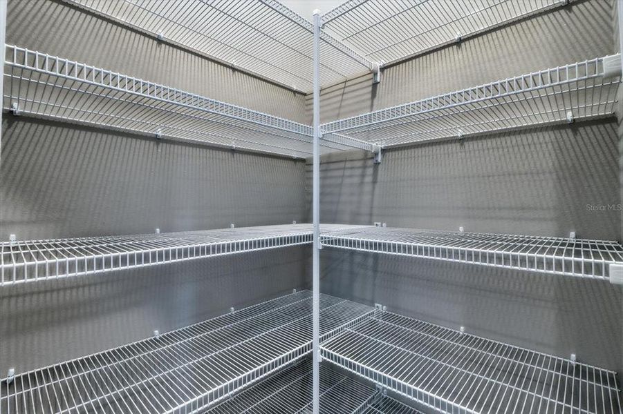 Spacious, unfurnished interior of a new home in , Ocala (Image 33).