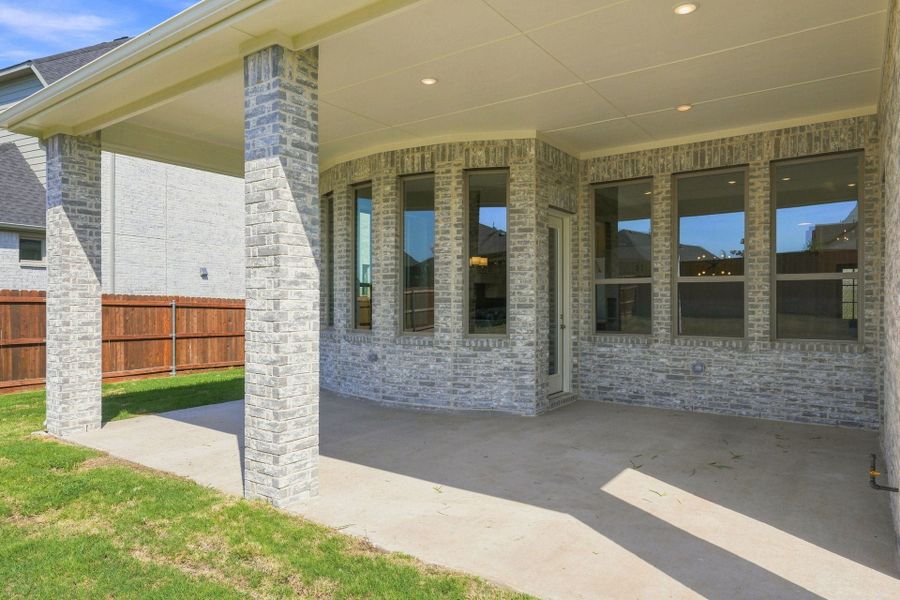 4br New Home in Waxahachie, TX.  - Slide 7