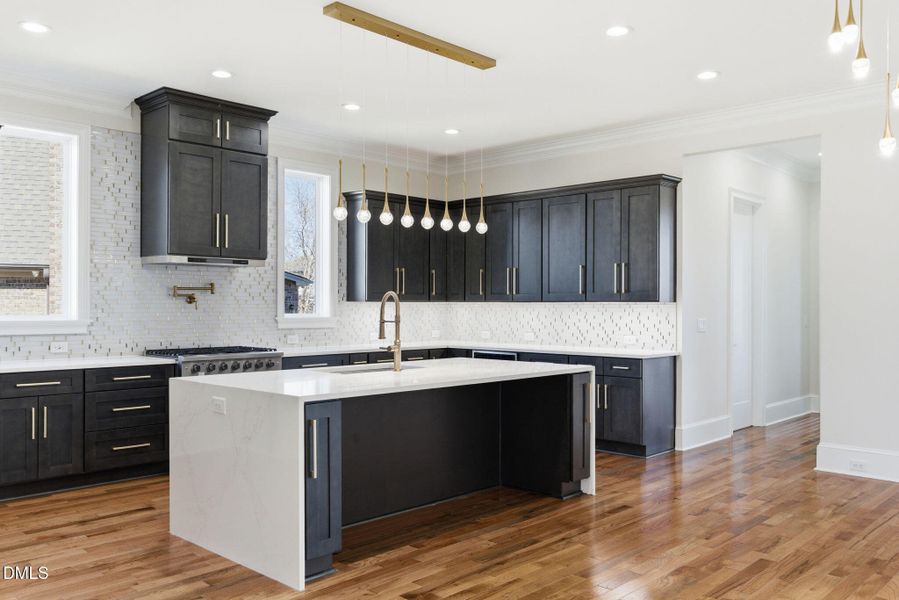 20-web-or-mls-4205 Limerick Dr-20