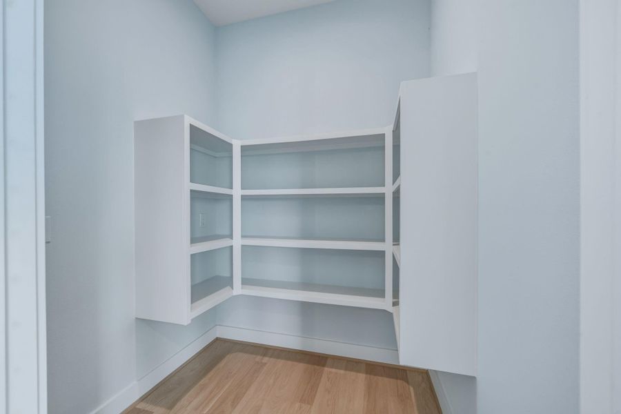 Spacious, unfurnished interior of a new home in , Galveston (Image 44).