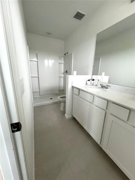Furnished interior view inside a new home in , Sarasota (Image 8).