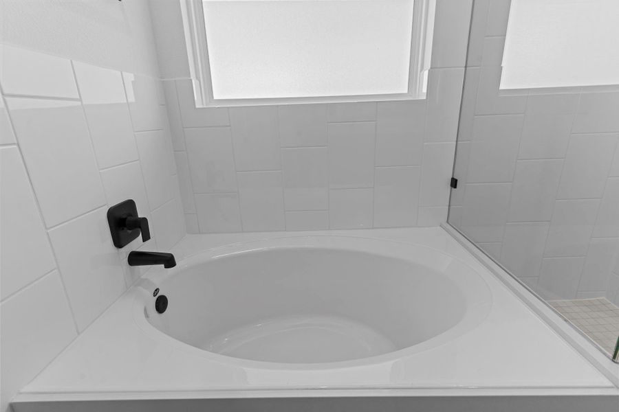 Close-up of interior finishes inside a home in Alexander, Pearland (Image 14). Close-up of interior finishes inside a home in Alexander, Pearland (Image 14).