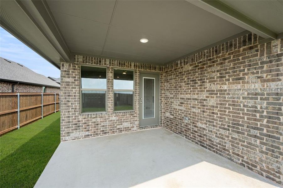 4329 Sun Meadow- Patio-1