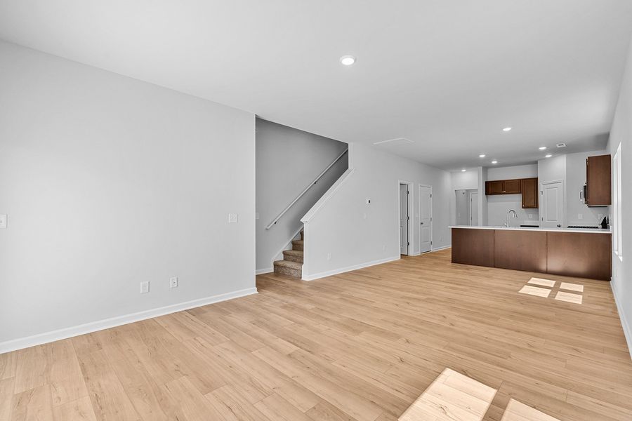 Spacious, unfurnished interior of a new home in Hanes Lake, Winston-Salem (Image 26). Spacious, unfurnished interior of a new home in Hanes Lake, Winston-Salem (Image 26).