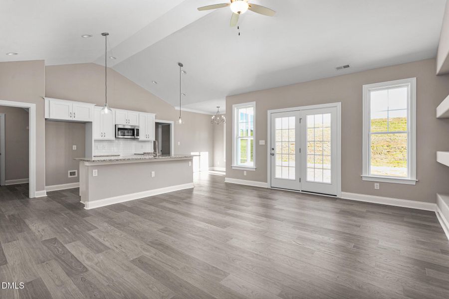 3117 Cullens Drive-11