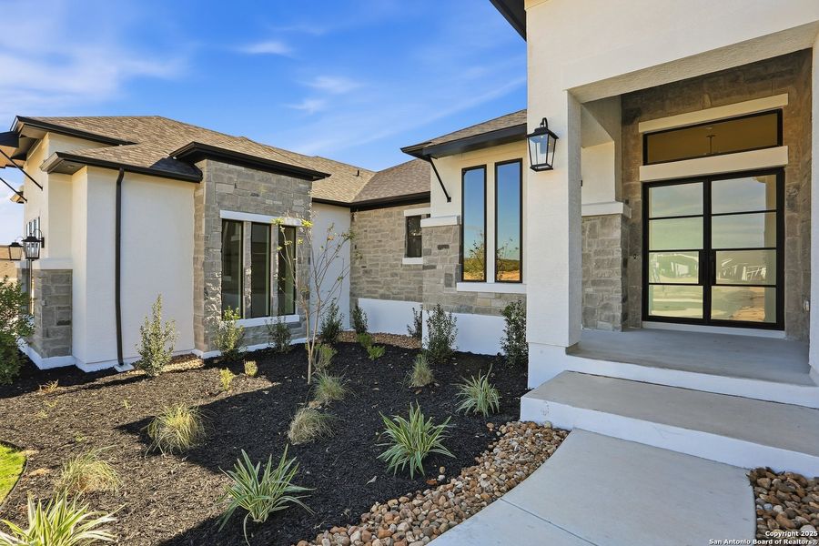 Exterior details and patio area of a home in George's Ranch, Boerne (Image 4). Exterior details and patio area of a home in George's Ranch, Boerne (Image 4).