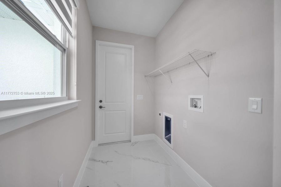 Image 25 of a home in .