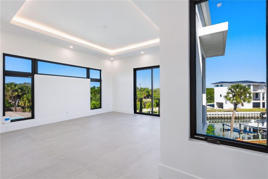 Spacious, unfurnished interior of a new home in , Longboat Key (Image 27). Spacious, unfurnished interior of a new home in , Longboat Key (Image 27).