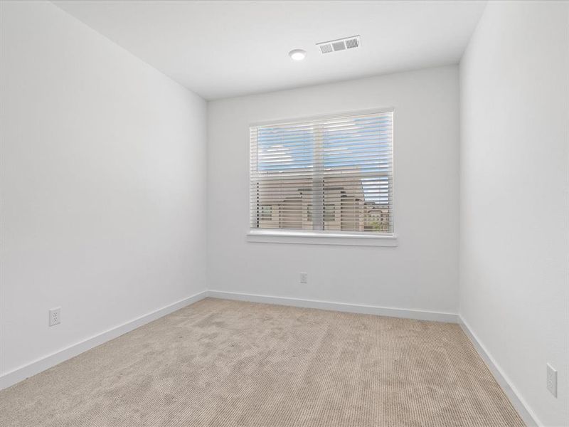 Spacious, unfurnished interior of a new home in , Prosper (Image 20).