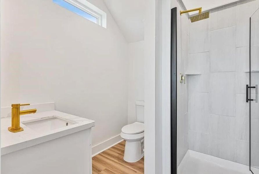 Image 33 of a home in .