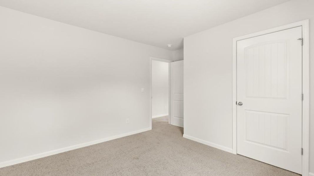 Spacious, unfurnished interior of a new home in Lost Creek, Dallas (Image 25).
