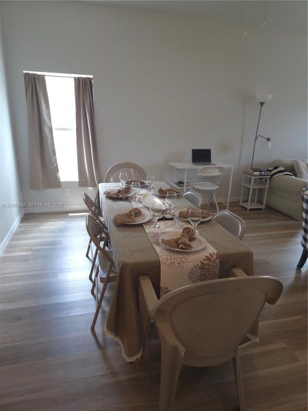 Furnished interior view inside a new home in , Sebring (Image 13).