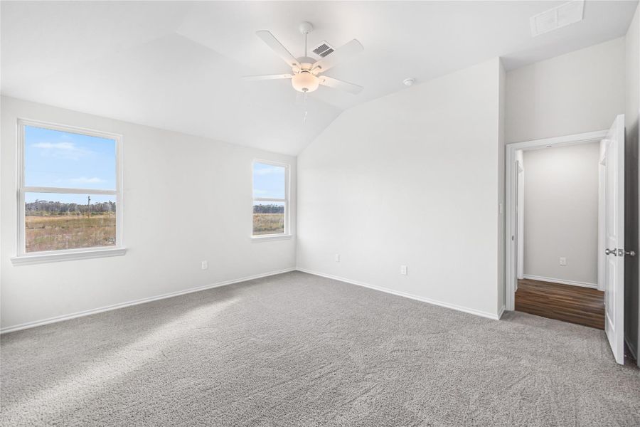 Spacious, unfurnished interior of a new home in Hill & Dale Ranch, Splendora (Image 23).