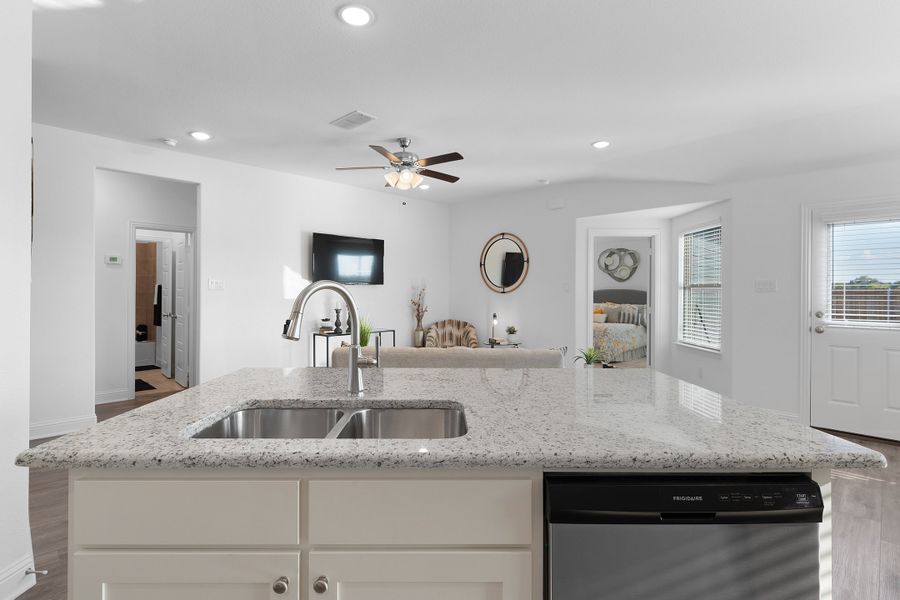 Furnished interior view inside a new home in Stonecreek, Sulphur Springs (Image 9).