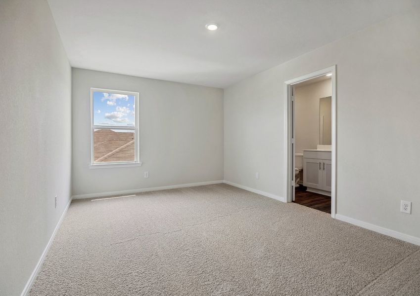 Fifth bedroom with its own bathroom and walk-in closet Fifth bedroom with its own bathroom and walk-in closet