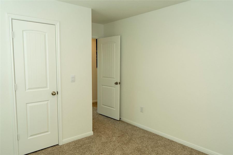 Spacious, unfurnished interior of a new home in , Leander (Image 23).