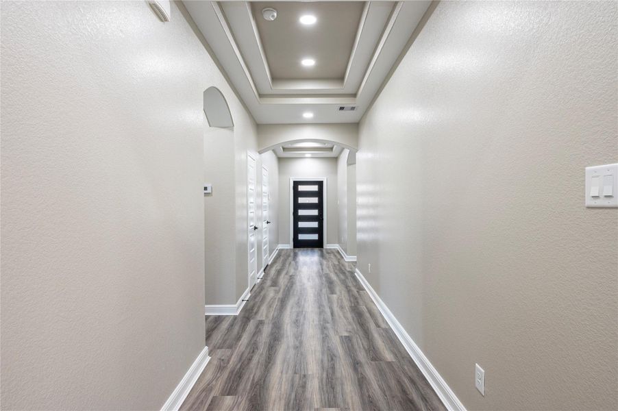 Spacious, unfurnished interior of a new home in , Houston (Image 17).