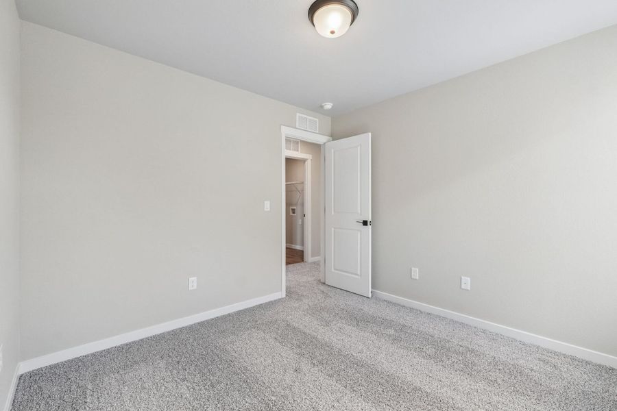 Spacious, unfurnished interior of a new home in Aspen Ranch, Fountain (Image 46).