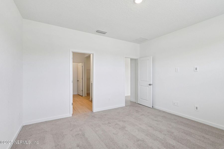 Spacious, unfurnished interior of a new home in , Palm Coast (Image 26).