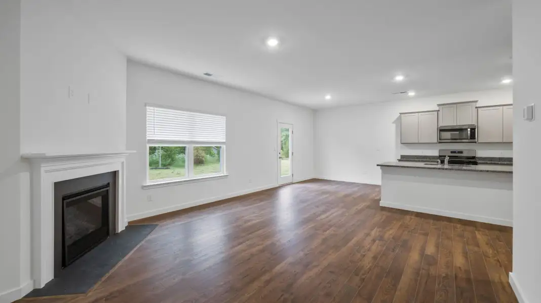 Spacious, unfurnished interior of a new home in The Hideaway at Edgestone, Ooltewah (Image 20).