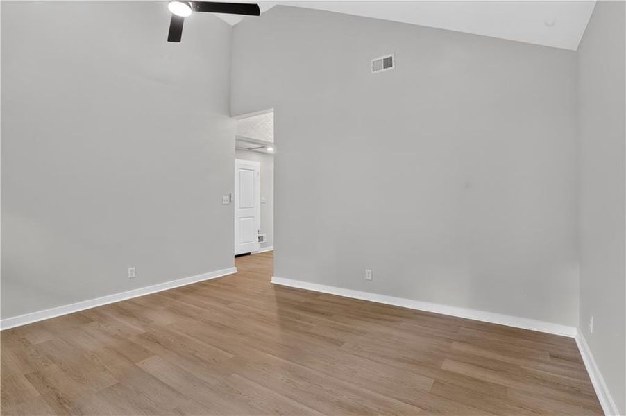 Spacious, unfurnished interior of a new home in , Scottdale (Image 39).