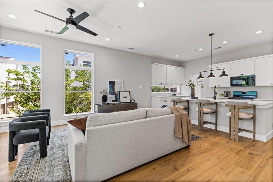 Furnished interior view inside a new home in , Dallas (Image 14).
