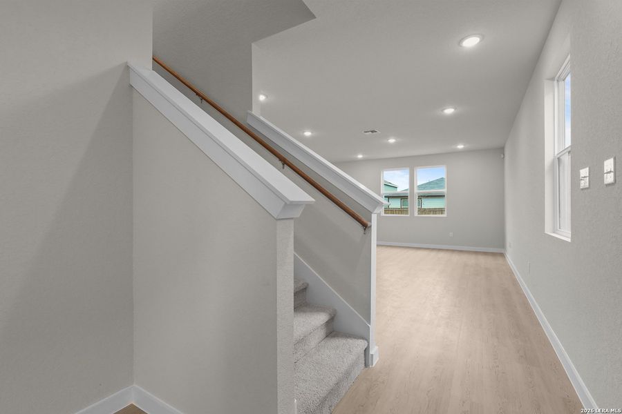 Spacious, unfurnished interior of a new home in Millican Grove, San Antonio (Image 16).