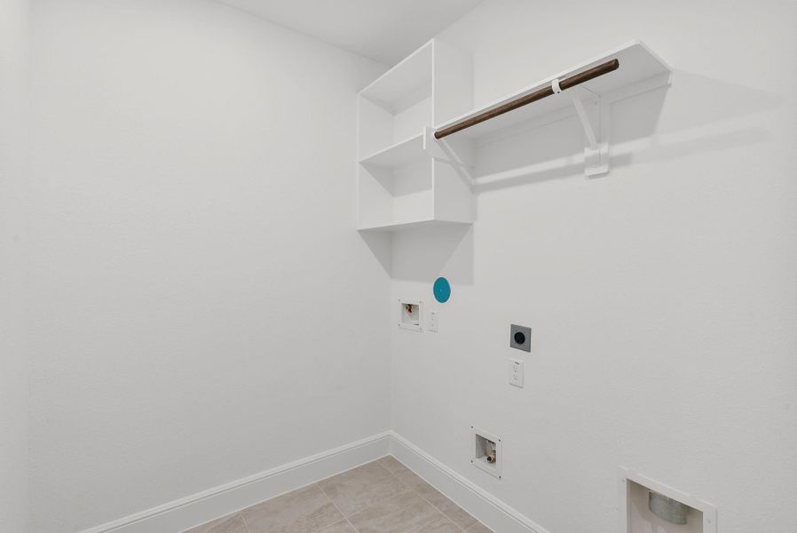 Spacious, unfurnished interior of a new home in Colton, Montgomery (Image 18).