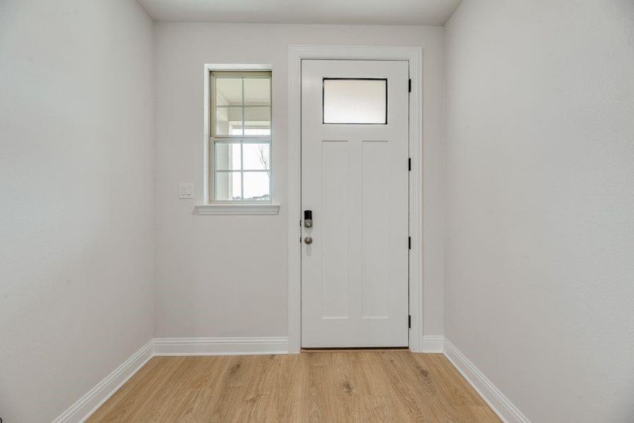 Spacious, unfurnished interior of a new home in Spiritas Ranch, Little Elm (Image 33).