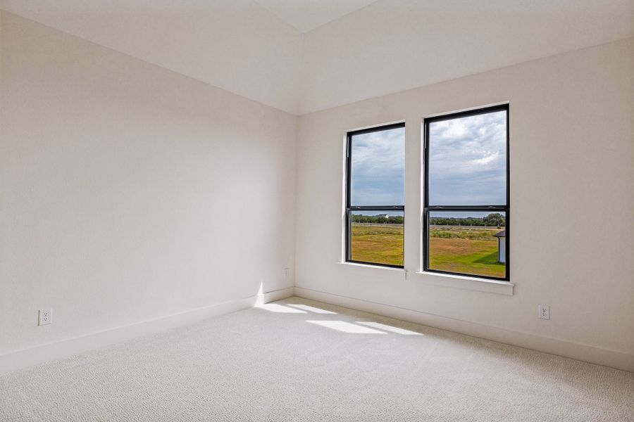 Spacious, unfurnished interior of a new home in Hilltop Ranch, Leander (Image 32).